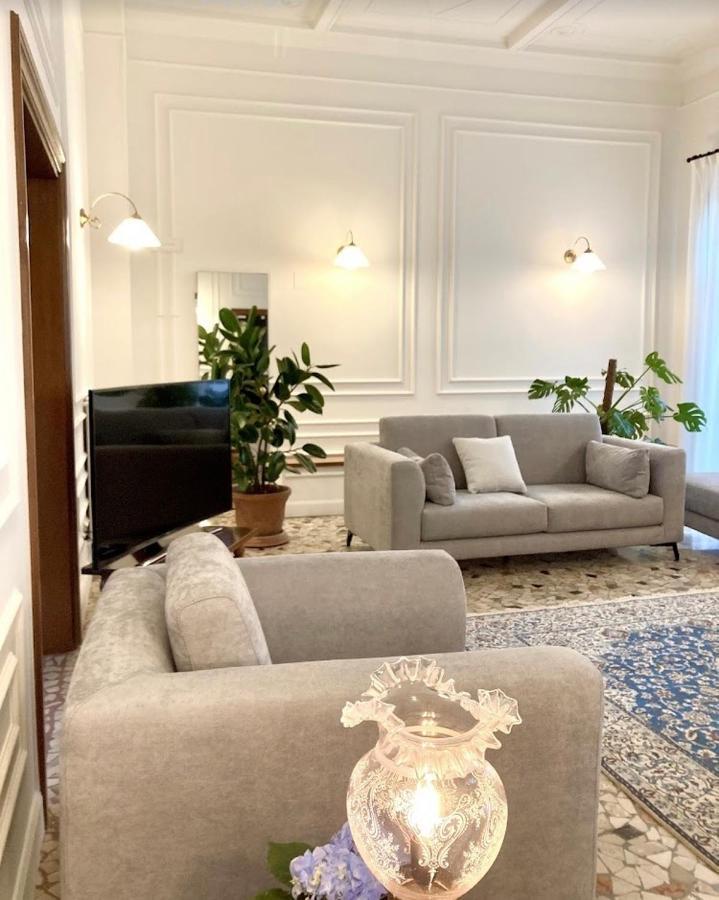 Hotel Livio Брешия Экстерьер фото