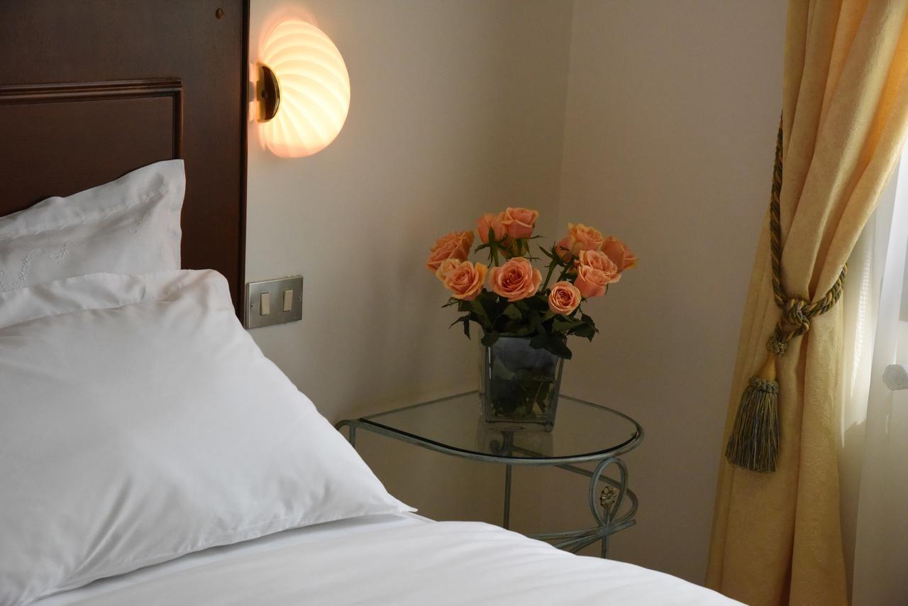 Hotel Livio Брешия Экстерьер фото